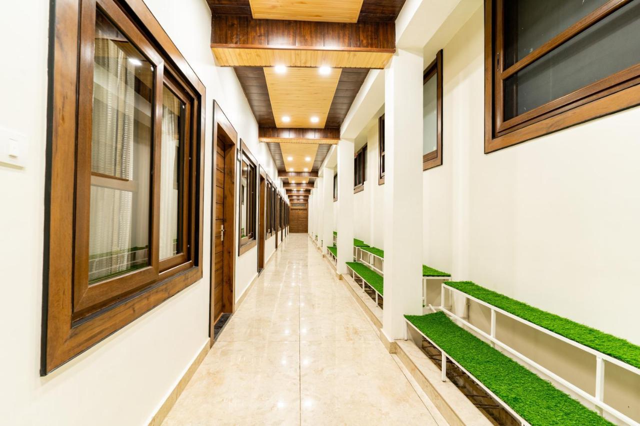 Hotel Woodland ไนนิตาล ภายนอก รูปภาพ