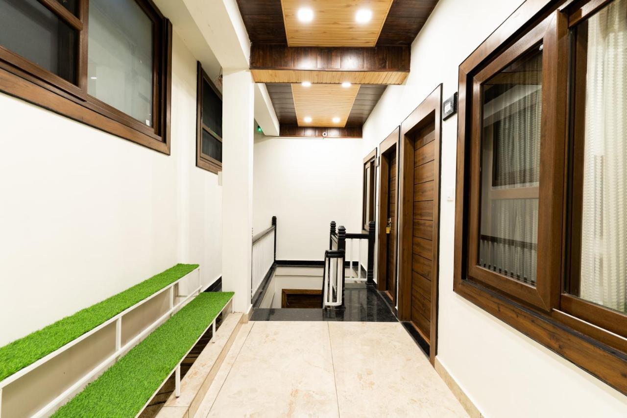 Hotel Woodland ไนนิตาล ภายนอก รูปภาพ
