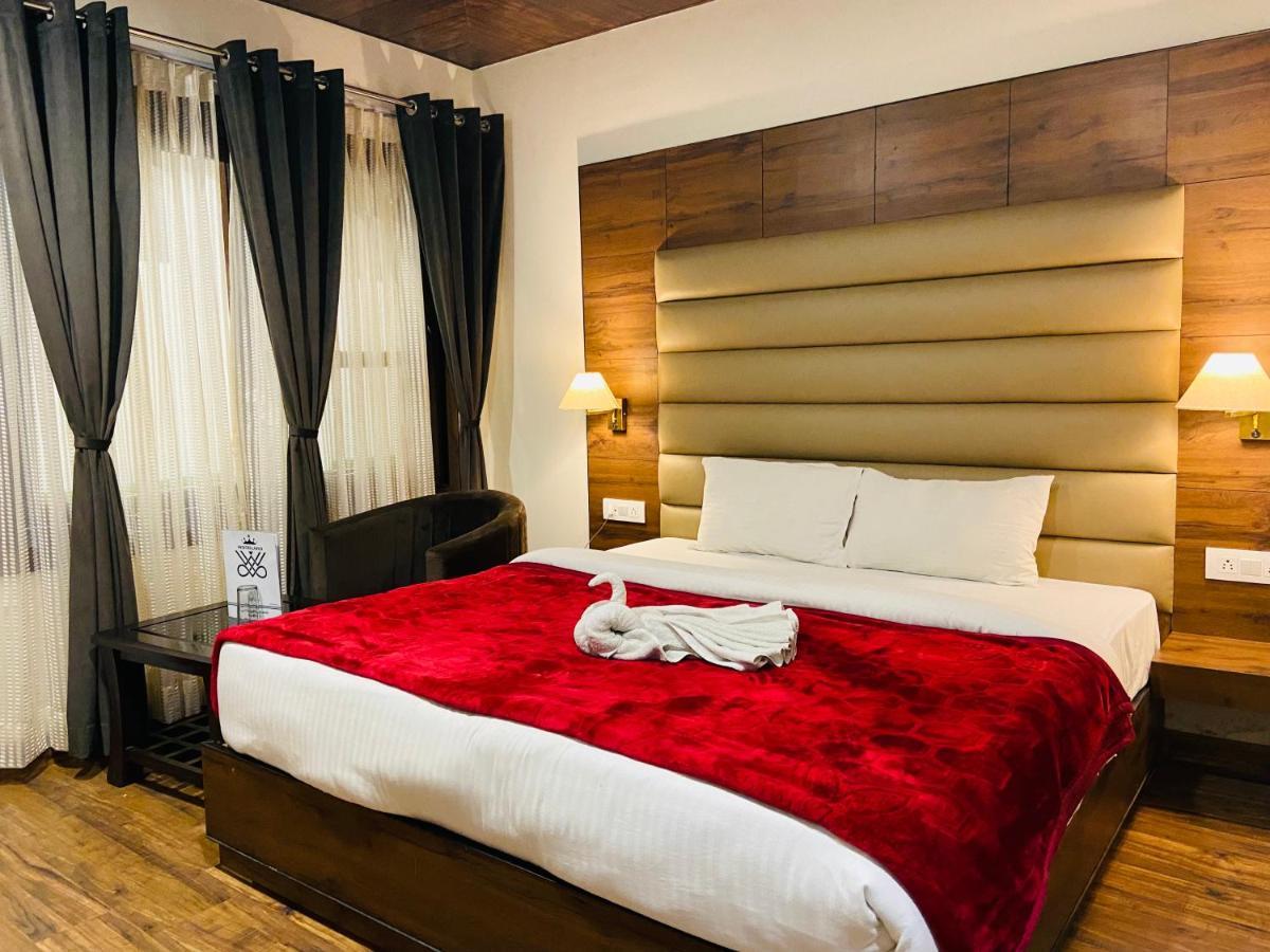 Hotel Woodland ไนนิตาล ภายนอก รูปภาพ